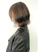 ヘアーデザイン ビビッド(HAIR DESIGN VIVID)&nbsp;ミルクティーベージュ/外ハネボブ/艶カラー/大人カラー/大人ヘア