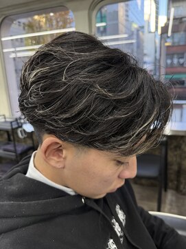 ニコ トウキョウ ロジック(nico TOKYO Logic) メンズセンターパートニュアンスパーマフェザーパーマ