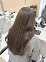 ジジ 宇都宮(Gigi)&nbsp;透明感たっぷりグレージュカラー/宇都宮