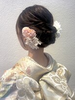 ヴィサージュアクト(VISAGE a.c.t)&nbsp;浴衣にもぴったり！王道シニヨンヘア♪