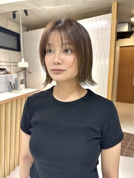 ナギ 千種(nagi) 軽さを出したレイヤーボブ