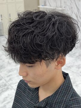 シーン(scene) シャドウパーマ×マッシュ×black