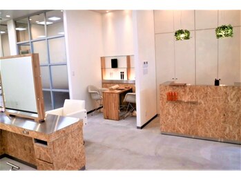 DREAM HAIR　SALON SUN MARNIE 【ドリームヘアサロン　サンマーニー】