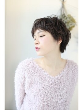 ネオリーブ クーロ(Neolive curro) ボリュームで悩んでる方におすすめエアリーショート♪