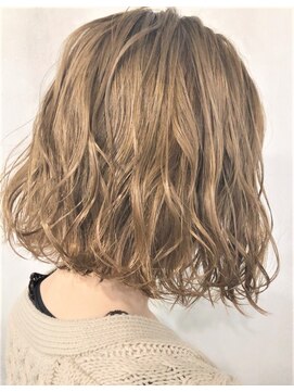 レセ 南柏店(Laissez) ボブスタイル/切りっぱなしボブ/ミニボブ/金髪【レセ南柏店】