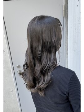 エヴリンアンドペイジ(Evelyn&paige) 大人っぽ可愛いラテカラー