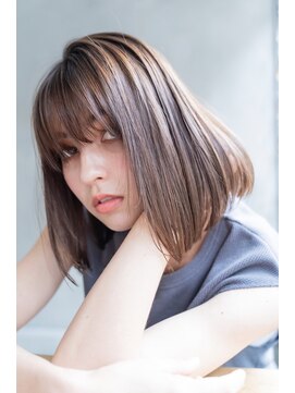 メーヴェ(Mowen) mowen 南堀江　ボブ×ハイライト×グレージュ×艶髪×外国人風