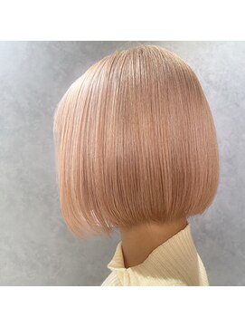 ミル(1001 mille) ピンクベージュの前下がりボブ【1001mille】