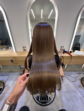 ジーナ 流山おおたかの森(Zina) 髪質改善*艶髪ペールベージュ*美髪【Zina おおたか】