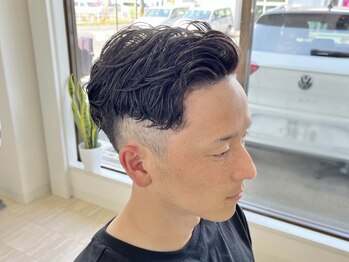 LXヘアー(LX HAIR)の写真/《平日22時まで営業》仕事終わりでも通えるメンズサロン！ライフスタイルに合う再現性の高いヘアスタイルに