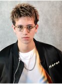 刈り上げツーブロックアップバングショート短髪ビジネスツイスト