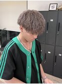 スパイラルパーマツイストパーマアップバング短髪メッシュ