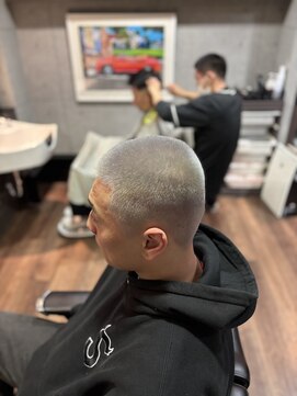 グロウヘアワークス(grow hair works) シルバー坊主