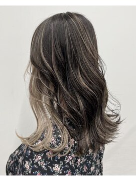 エル(L by truecreation) 韓国/髪質改善/ブリーチ/ダブルカラー/カラー/学割U24/春日部