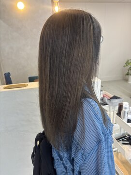 ナネヘアー(8. nane hair) グレージュ