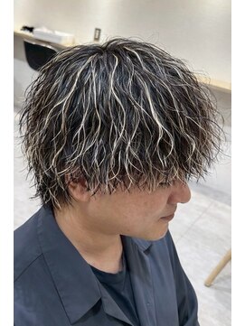 アイトーキョープラスシー 横浜(AI TOKYO+Sea) 横浜/高島町/フェザーパーマ/毛流れパーマ/センターパート