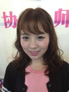 フェリシータ 緑地公園店(felicita) 黒髪にも似合う大人かわいい甘めバングナチュラルセミディ