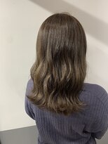 ジーナ 池袋(Zina)&nbsp;【Zina　店名】イメチェン毛先パーマ耳かけ×フォギーベージュ