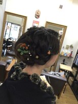 カット イン ヌーボ(cut in NOUVEAU) 卒業式アップ