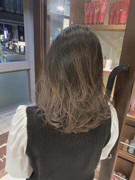 リー ヴィータ 上新庄(Lee Vita) ナチュラルグラデーション