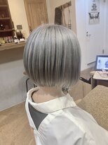 カレン 銀座(Karen)&nbsp;ハイトーン/グレー/イメチェン/2ブロック/刈り上げ[銀座/日比谷]