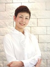 リベーヌプラス 絶壁解消/ひし形/くびれ/斜めバング/60代50代40代/ミセスヘア