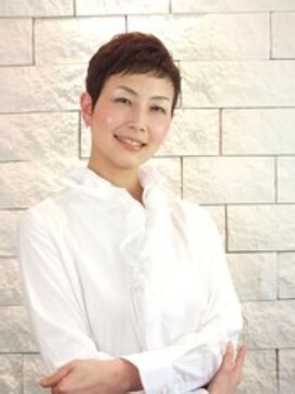 リベーヌプラス 絶壁解消/ひし形/くびれ/斜めバング/60代50代40代/ミセスヘア