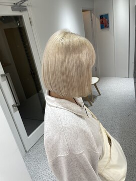 ペレ 渋谷(PELE) h_ デザインカラー/レイヤーカット/ウェットヘア/オリーブベージ