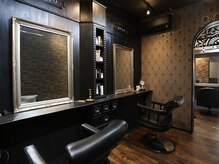 ヘアアトリエオット(hair atelier 8 otto)の雰囲気（お連れのお客様以外は目が合わない作りで個室のような空間）