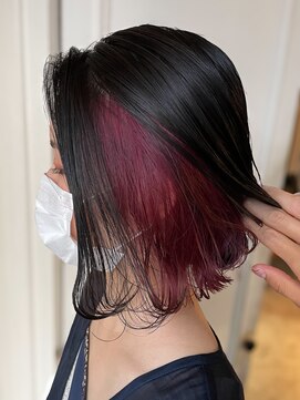 マセナ(Masena) インナーカシスピンク×前下がりボブ