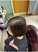《明るめの白髪染め×ショートボブ》