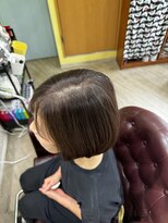 シースティア(siistia)&nbsp;《明るめの白髪染め×ショートボブ》