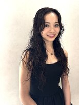 ハイヴィー(Hivi)&nbsp;ウェーブ感たっぷりMIXパーマ