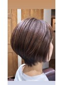 大人のコンパクトショートボブ