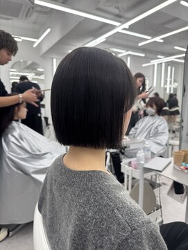 アマトウキョウスマートサロン(AMA TOKYO×Smart Salon) あごラインタッセルボブ