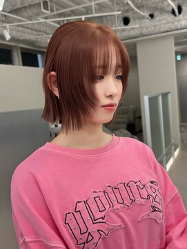 キティー サカエ(kiti SAKAE) ベージュ/レイヤーカット/ハッシュカット/栄