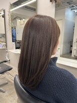 アコロン(acoron)&nbsp;髪が綺麗に見える艶ブラウン×集中ケア【新宿】