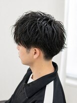 クオリス 上福岡店(QUALIS)&nbsp;春のメンズパーマ低め刈り上げマッシュスタイル×無造作パーマ