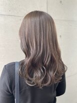 アチーブリス(achieve Liss) ツヤ髪透明感アッシュベージュ ゆるふわウェーブロング
