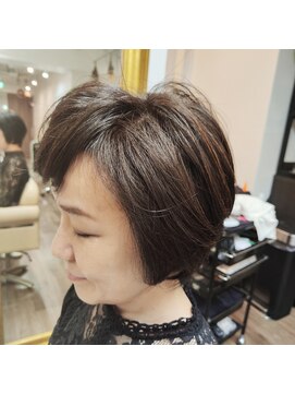 ビキ(BIKI) レイヤーボブ