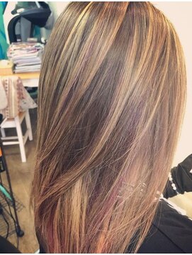ヘアーデザイン アイリス(hair desigh Airs) 愛されハイライト