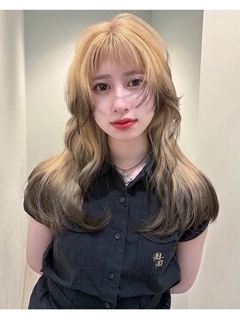 ノラ ウメダ(NORA UMEDA) ミルクティーベージュ顔周りレイヤーロングエンドカラー