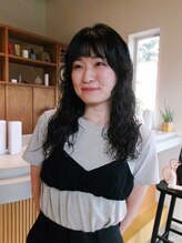 エナ(ena.) ロングパーマ×レイヤー