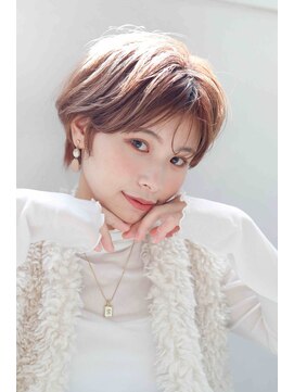 クオーラガーデン(Cuaura garden) ふんわりレイヤーショートボブ