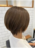 ショートスタイル × シアーベージュ