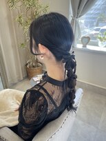 ロジー(Rosy)&nbsp;およばれ編みおろしヘアアレンジ