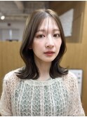 大人のひし形くびれレイヤーカットミディアム