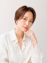 サーカス バイ ビュートリアム 青山(CIRCUS by BEAUTRIUM)&nbsp;大人ショート白髪ぼかしハイライト３０代４０代５０代