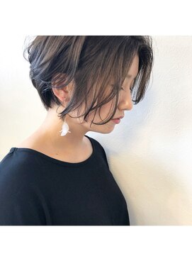 クオーラ(cuaura) 前下がりショートスタイル