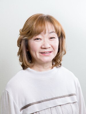 【駐車場あり◎】白髪やボリュームダウンなど、大人女性のお悩みを気軽に相談できるサロンです。